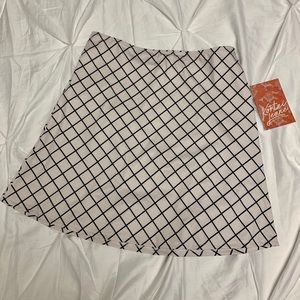 NWT Kortni Jeane High-Waisted Skirt (medium)
